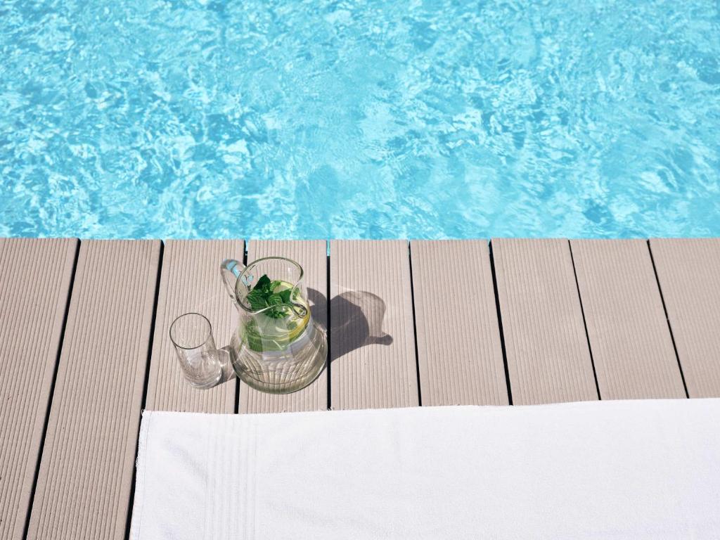 Bazén v ubytování Hotel Blattlhof nebo v jeho okolí