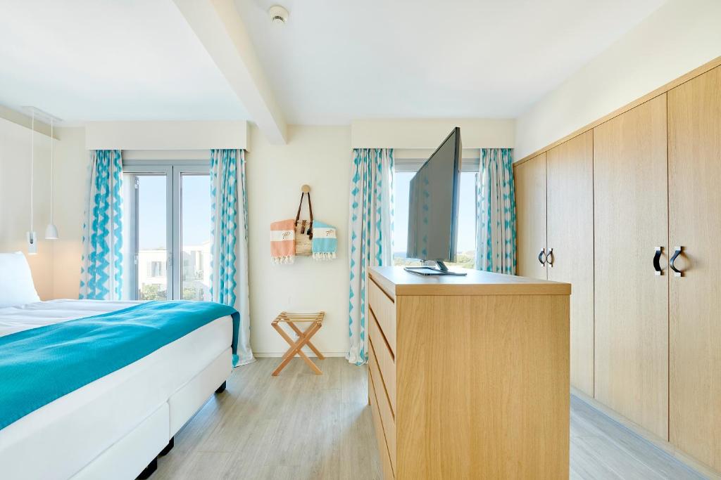 7Pines Resort Ibiza, part of Destination by Hyatt, San Jose ...
