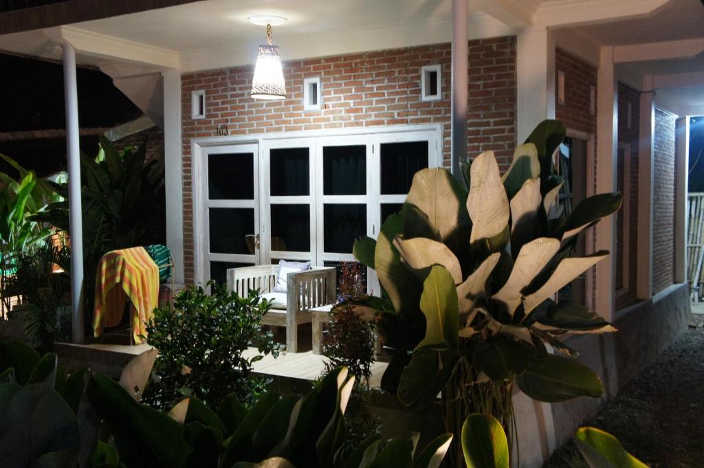 Tetebatu Flush Harmony - Queen Room With Pool View