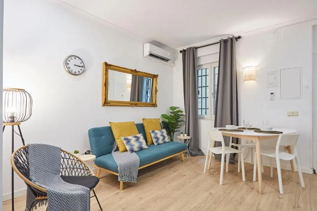 LEEWAYS APARTMENT in SAN BERNARDO, Madrid, Spania