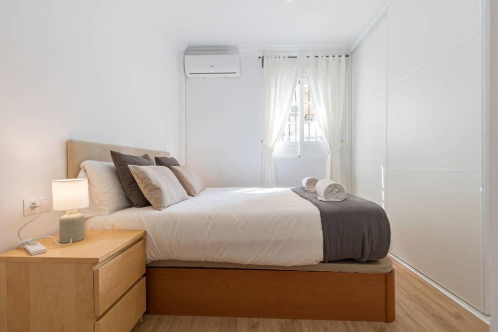Apartment Justino Triana Central Suites by Valcambre, Seville ...