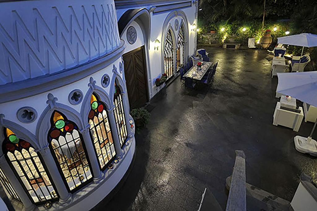 Zdjęcie z galerii obiektu AMORE RENTALS - Villa Angelo w mieście Sant'Agnello