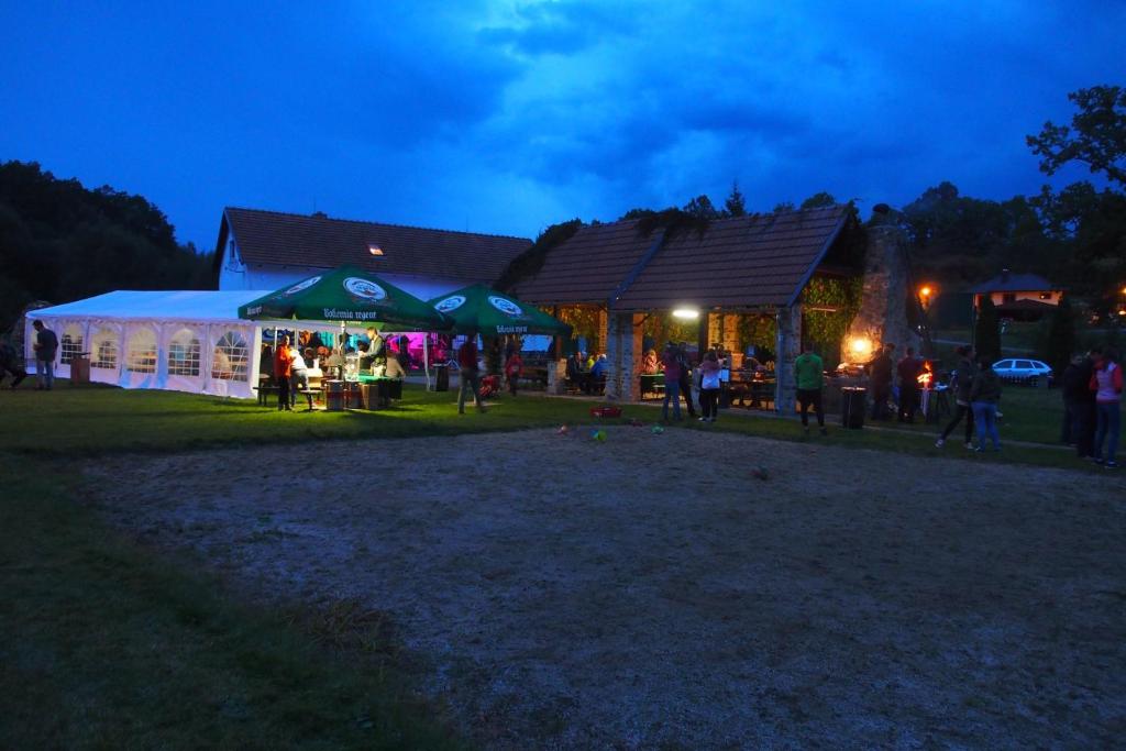 Zahrada ubytování Camping Fox Český Krumlov