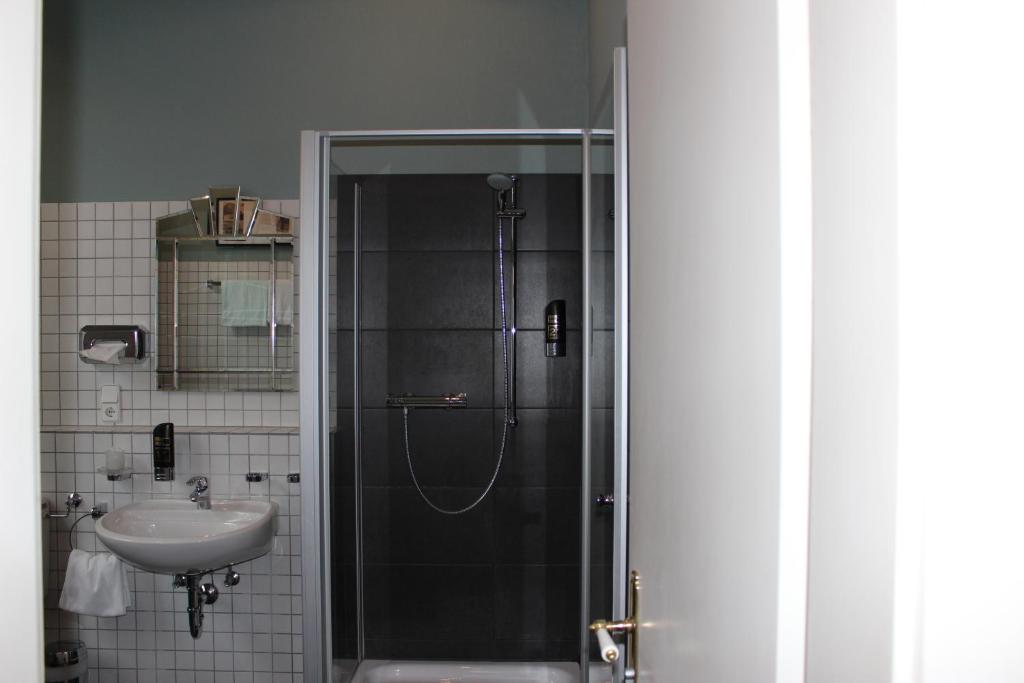Koupelna v ubytování Hotel Drei Kronen