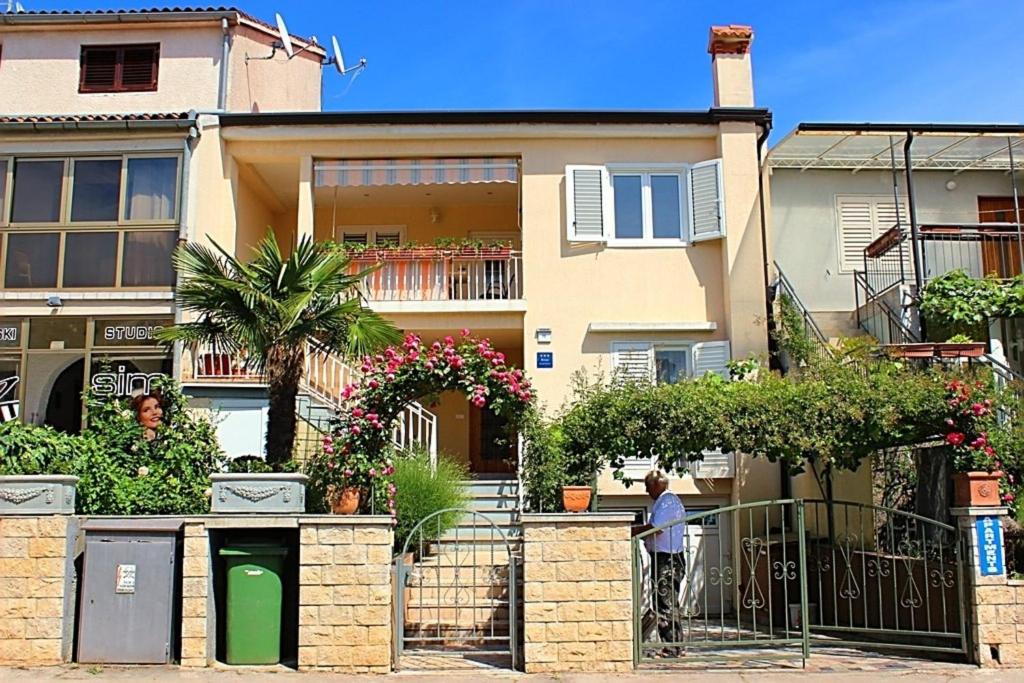 Zdjęcie z galerii obiektu Apartment in Porec/Istrien 10280 w Poreču