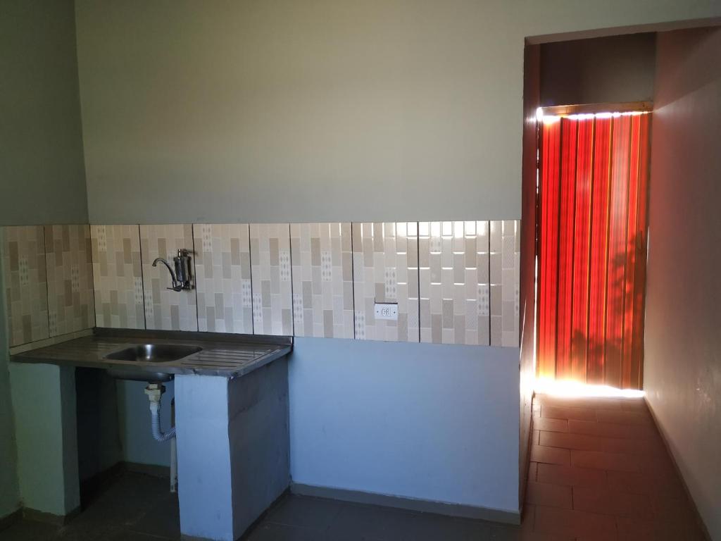  Kitnet próxima a Itaipú