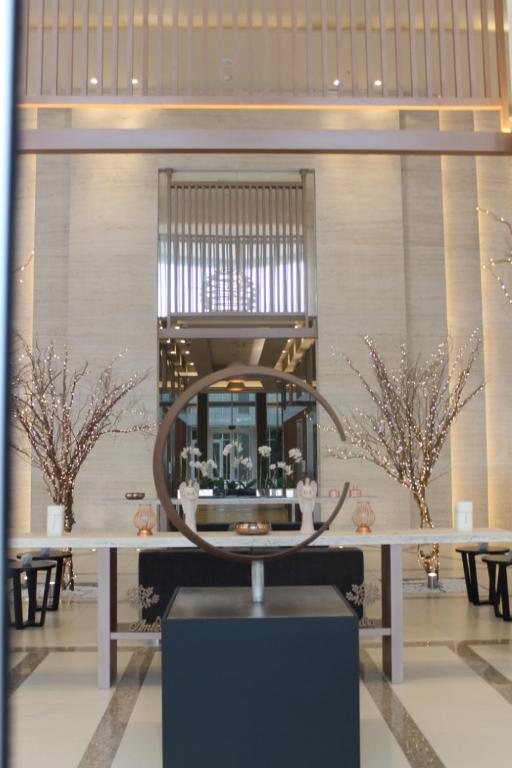  Apartamento Barra da Tijuca 2 Quartos Suítes Sala Cozinha completa e Serviço