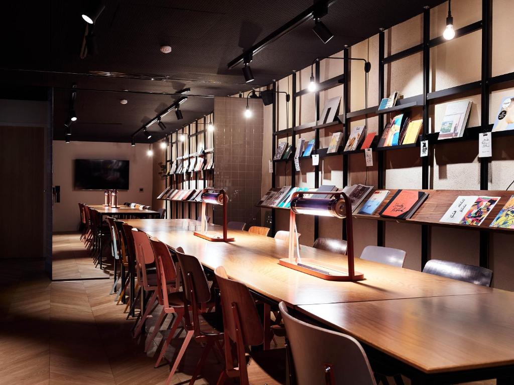 French Theory - Resim 28