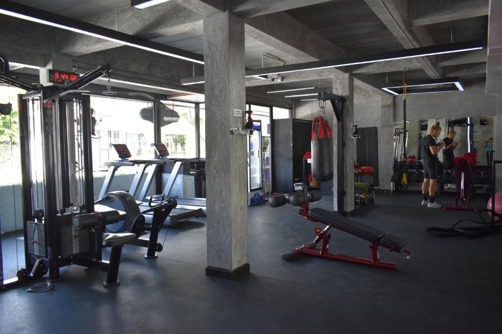 Fitness centrum a/nebo fitness zařízení v ubytování Phangan Bayshore Resort Koh Phangan
