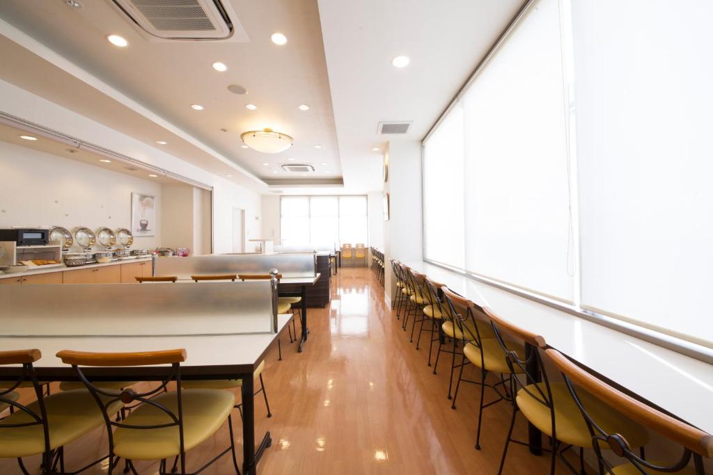 Restaurace v ubytování Hotel Econo Kameyama
