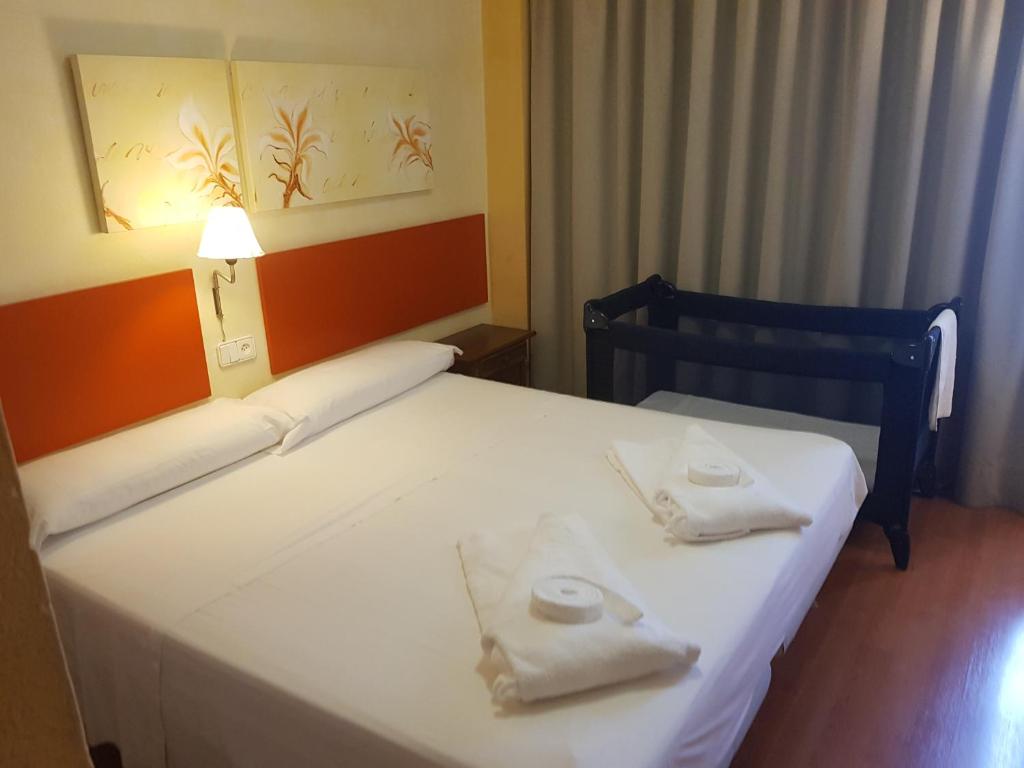 Apartamentos Parot Quality, Santa Eularia des Riu ...