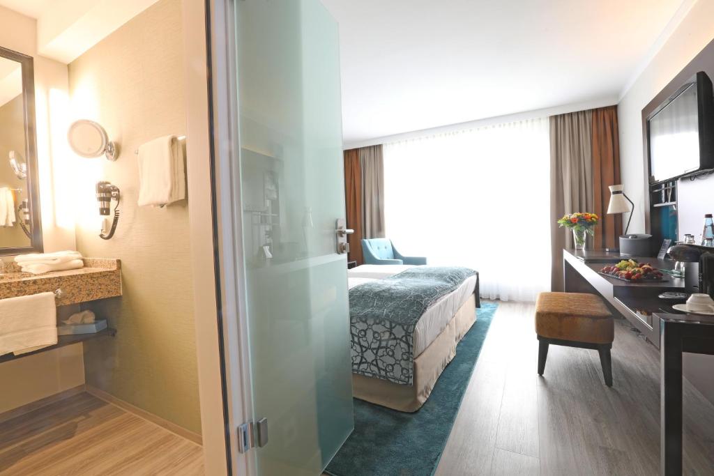 COURT HOTEL - Habitación Doble Confort