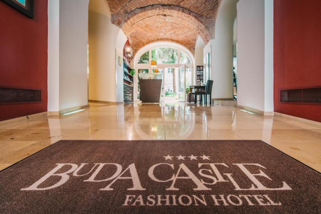 Certifikát, hodnocení, plakát nebo jiný dokument vystavený v ubytování Buda Castle Hotel Budapest