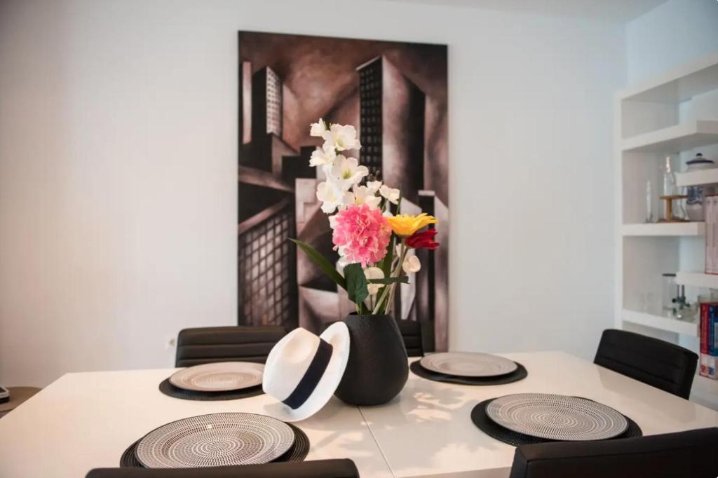 Charming 2 Bedroom Trocadero Arena area, Marbella ...