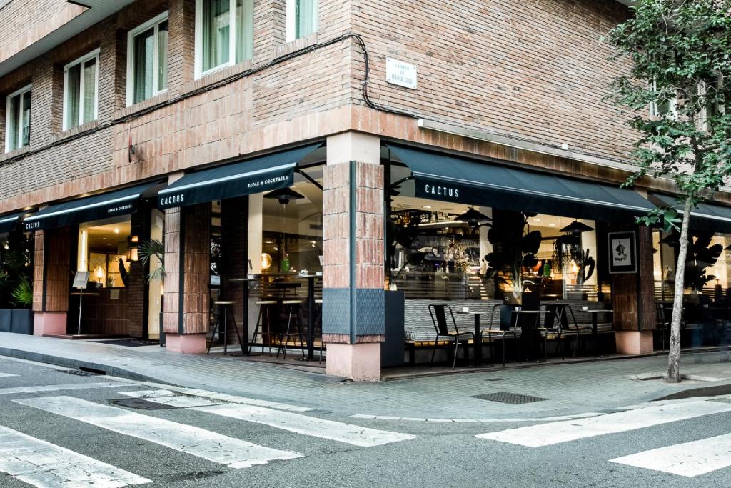 Aparthotel Mariano Cubi Barcelona - Resim 18