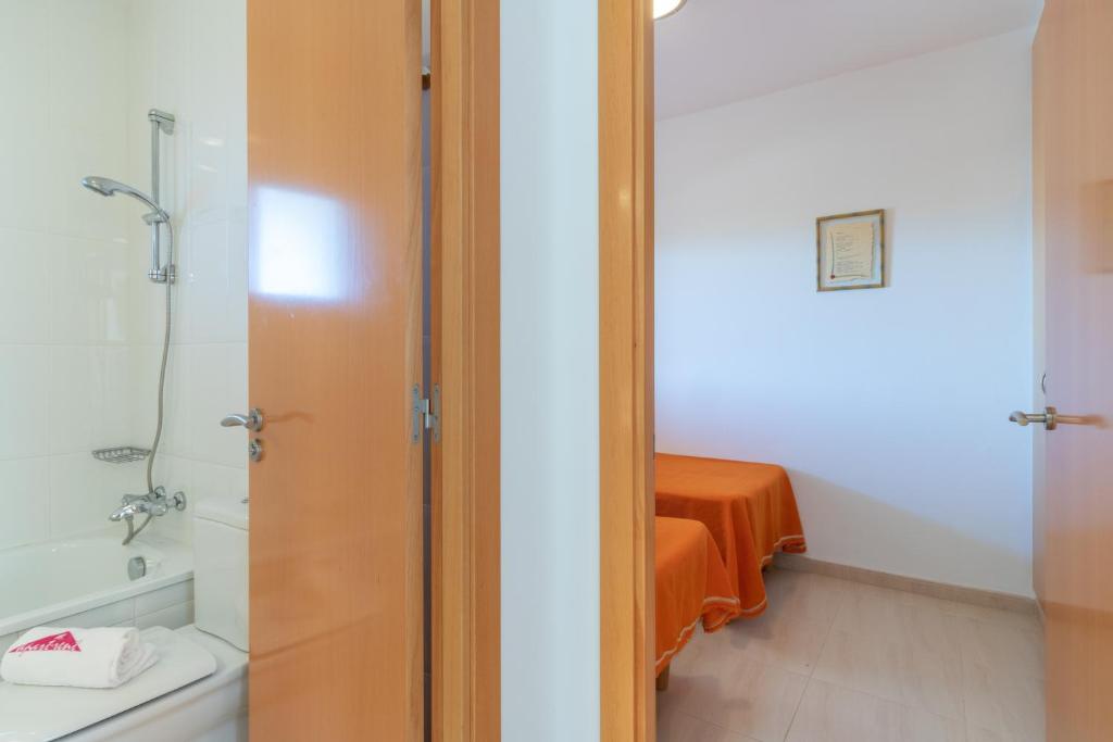 A bathroom at Apart-rent Casa Grecs 2029