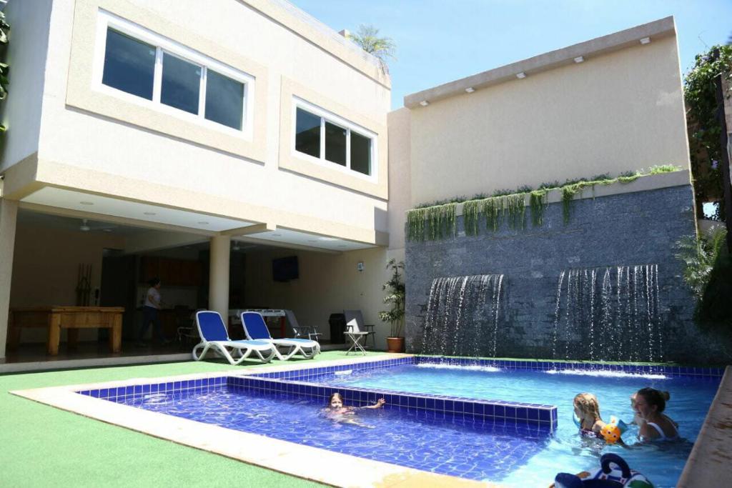 Bazén v ubytování Arthur Palace Hotel nebo v jeho okolí