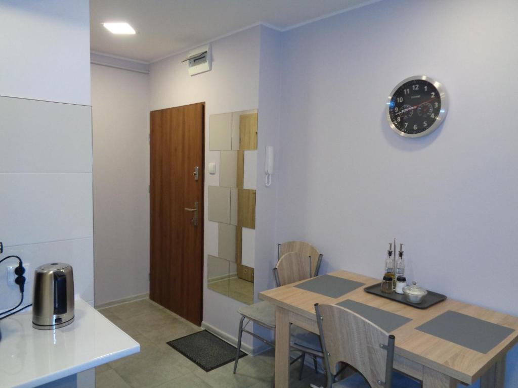 Kuchyňa alebo kuchynka v ubytovaní Apartament Szczawno-Zdrój -Wałbrzych