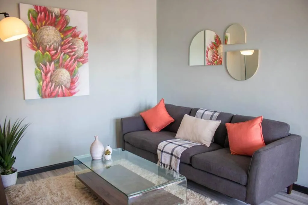 Modern Penthouse Apartment. City Center. 11.1, Cape Town, South Africa