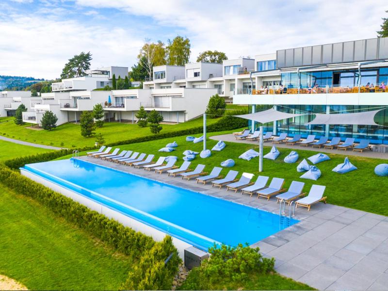 The swimming pool at or close to Lemon Resort Spa