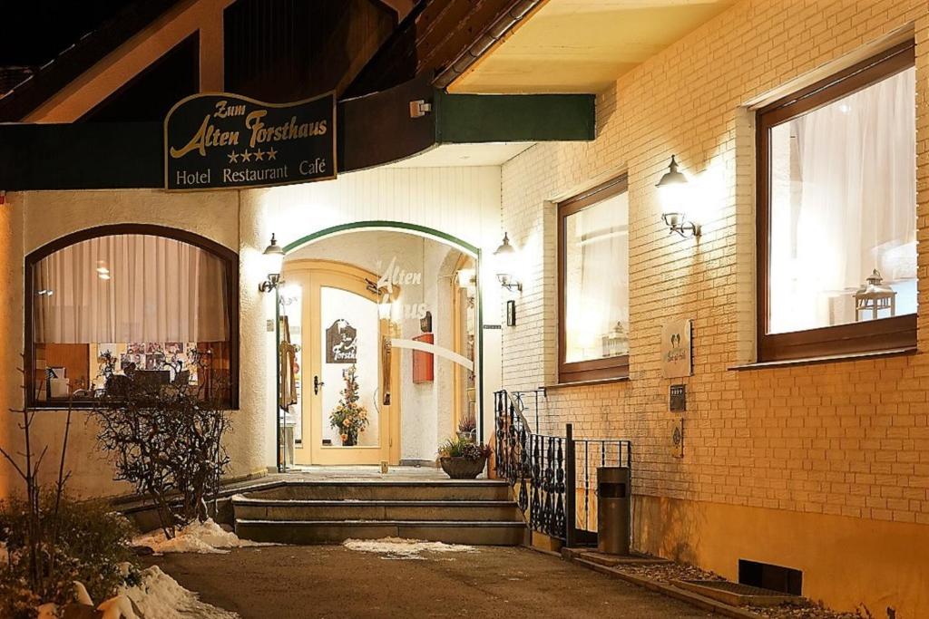 Exteriér nebo vchod ubytování Land-gut-Hotel Zum alten Forsthaus - Aufladestation für Elektroautos