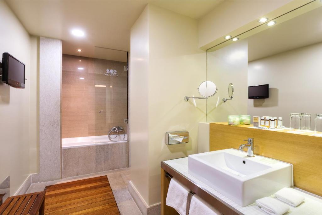 GDM Megaron, Historical Monument Hotel - Resim 15