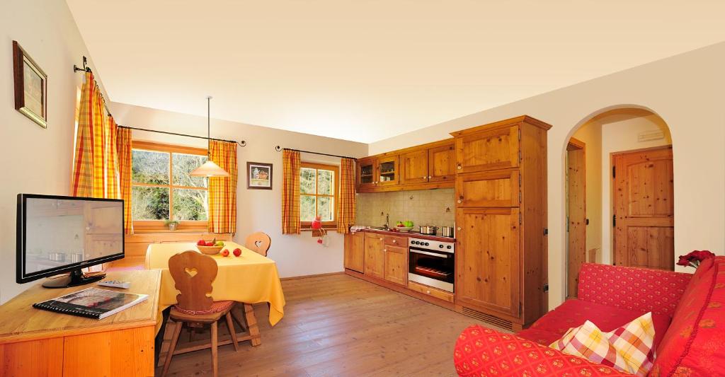 Kuchyň nebo kuchyňský kout v ubytování Appartement Wolfenhof