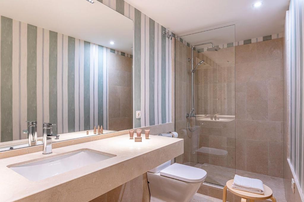 A bathroom at Genteel Home Cabildo