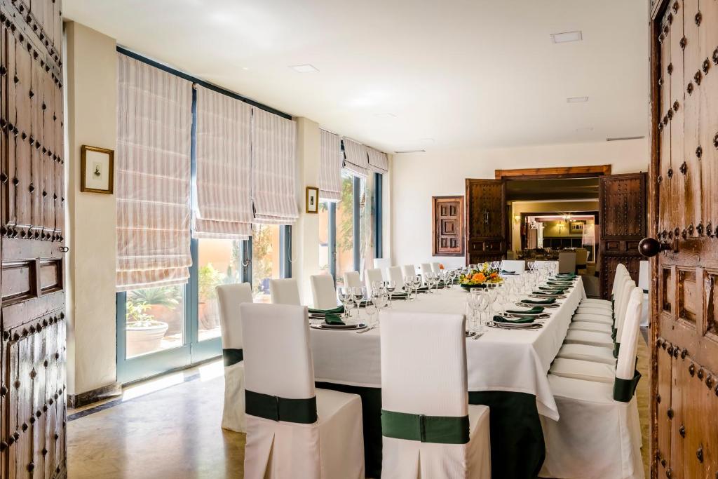 YIT Vereda Real, Valencina de la Concepción – Updated 2023 Prices