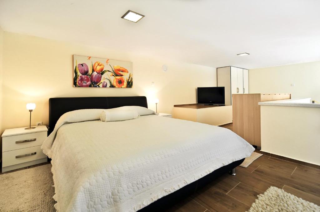 Apartments Villa Ida - 14