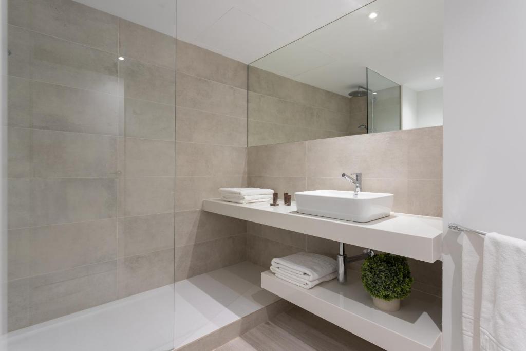 A bathroom at Genteel Home Cabildo