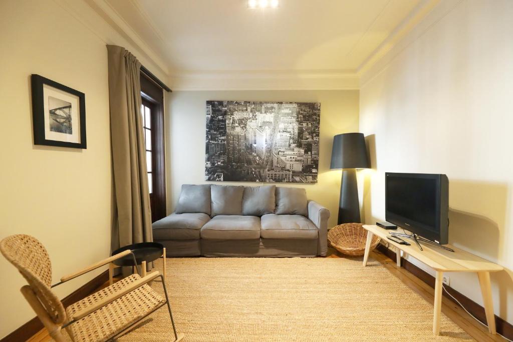 Χώρος καθιστικού στο FLH Porto Spacious Flat