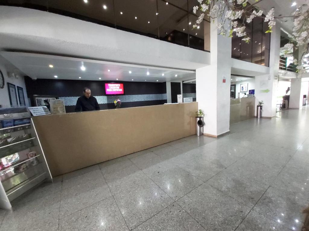 Vstupní hala nebo recepce v ubytování Hi Hotel Impala Queretaro