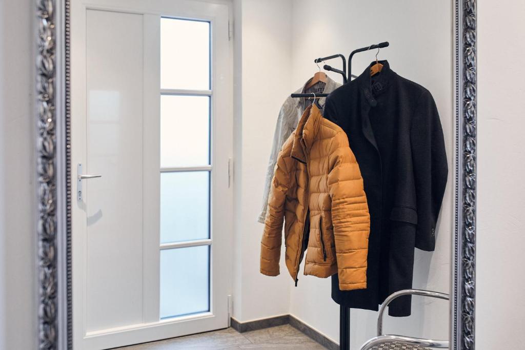 Junker's Apartments - 4