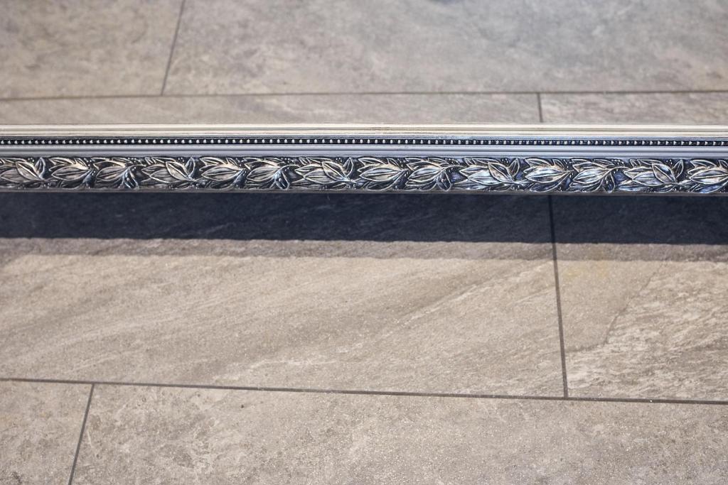 Junker's Apartments - 5