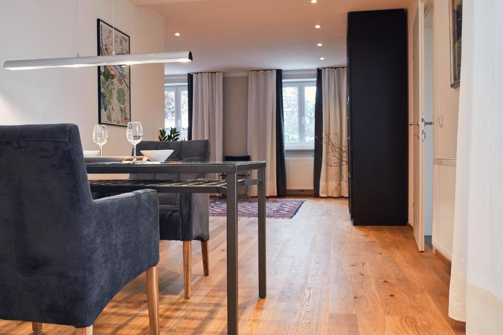 Junker's Apartments - 13