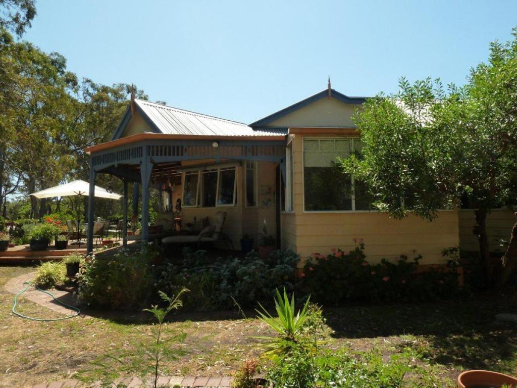 a small house with a gazebo at Lilys by the Lake in Raymond Island