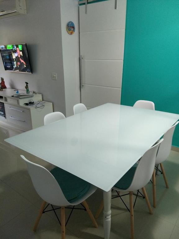 Apto Novo a uma Quadra da Praia