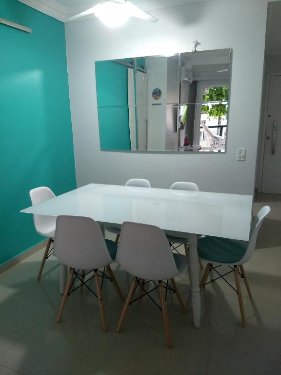 Apto Novo a uma Quadra da Praia