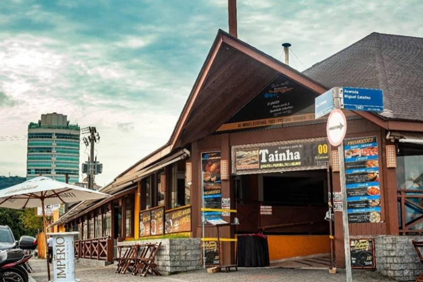 Apto Novo a uma Quadra da Praia