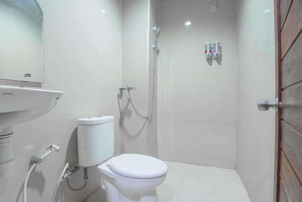 RedDoorz Syariah At Jalan cilik Riwut Kapuas - Chambre Double