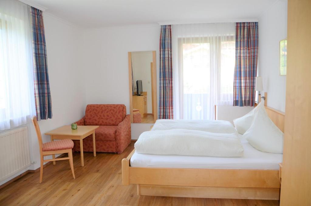 Pension Niederreiter - Standard Triple Room