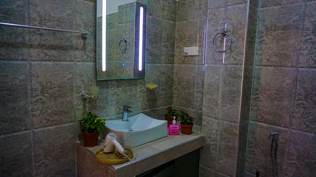 Shining Green View - 5