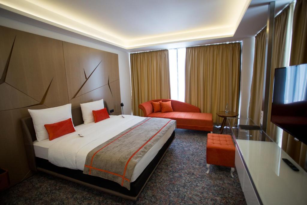 Postel nebo postele na pokoji v ubytování Hotel Austria & Bosna