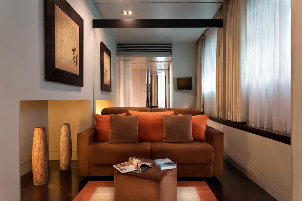 Sina The Gray - Resim 11