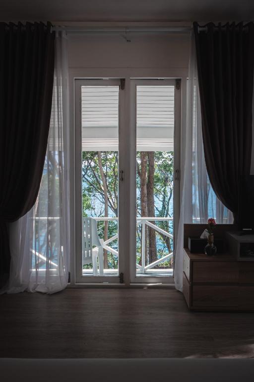 Fotografie z fotogalerie ubytování The C Samet Beach Resort SHA Plus v destinaci Ko Samed