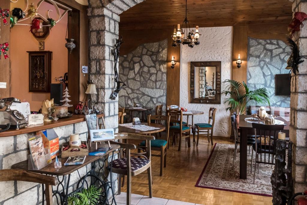 Posedenie v ubytovaní Semeli Guesthouse