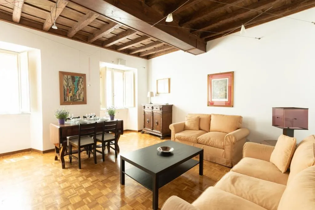 Spectacularly bright, by Piazza Navona and the Pantheon - A/C, Wifi, Elevator, Roma, Italy