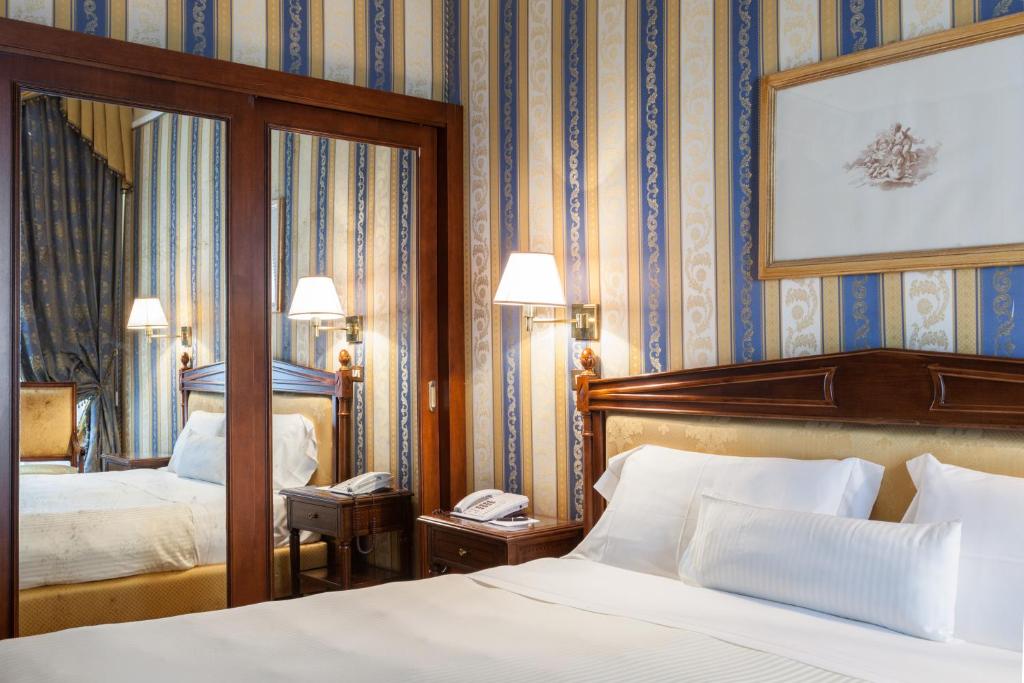 Sina De La Ville - Resim 15