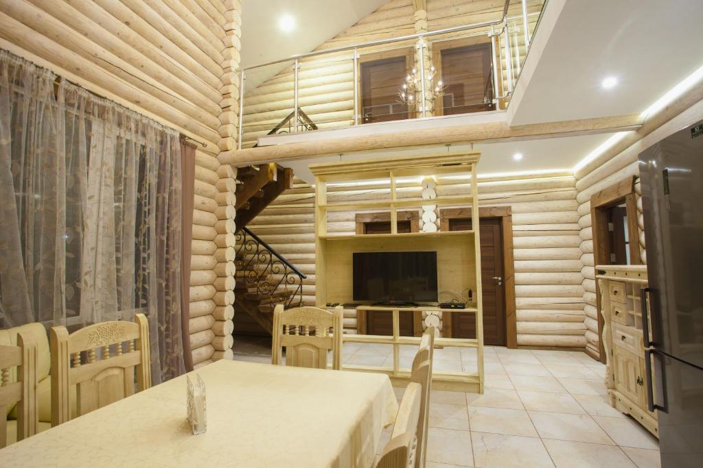 Tsarstvo Korolevstvo - Four-Bedroom House